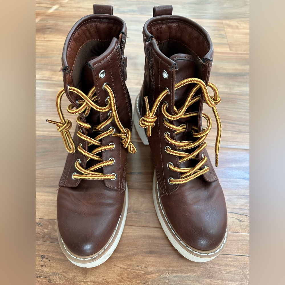 Pre-owned Madden Girl Brown Leather Women’s Boots